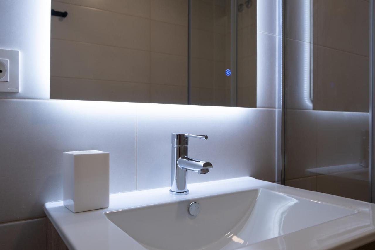 Victoria'S Home Modern And Cosy 2 Bedroom Apartment มาลากา ภายนอก รูปภาพ