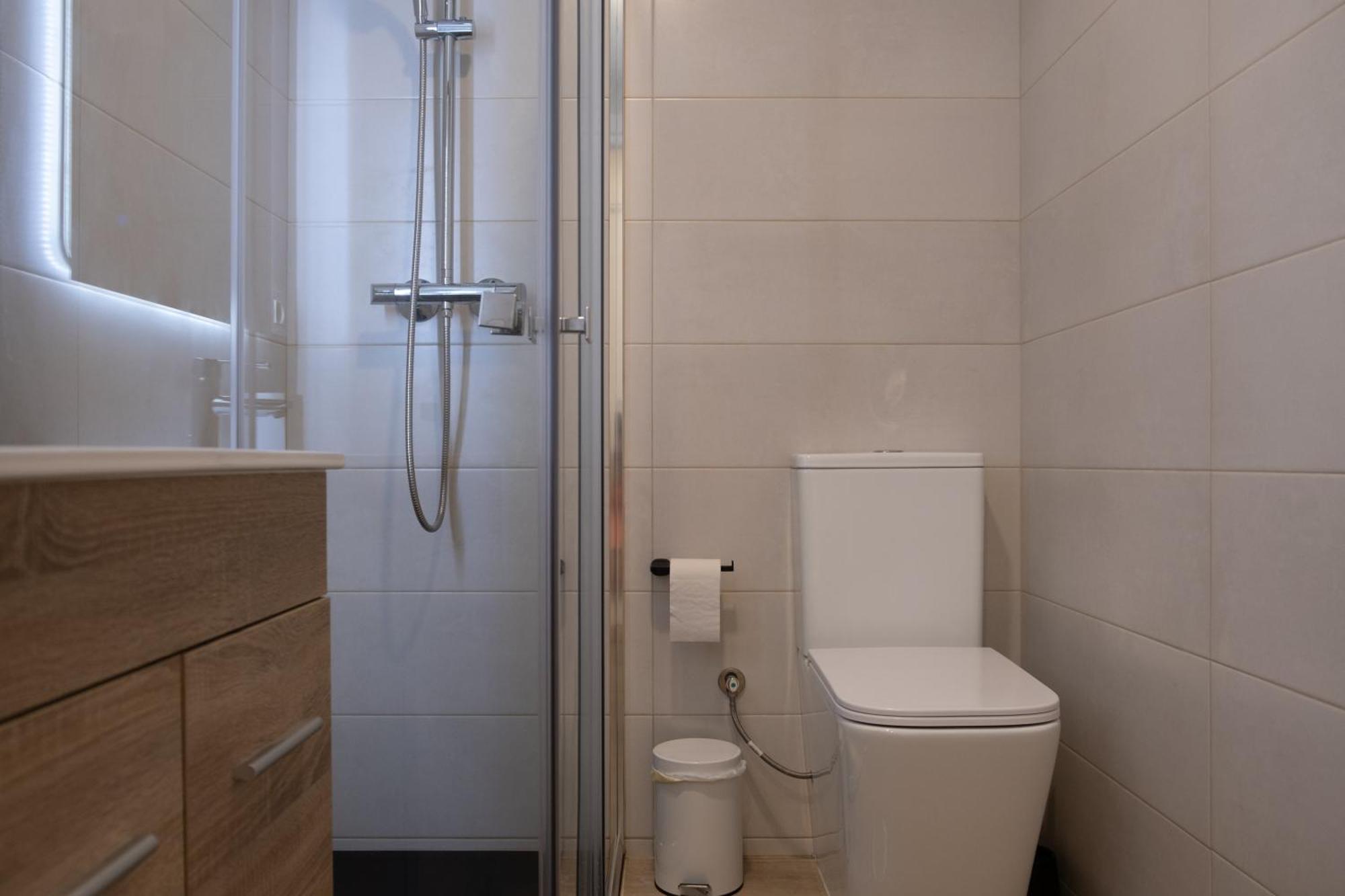 Victoria'S Home Modern And Cosy 2 Bedroom Apartment มาลากา ภายนอก รูปภาพ