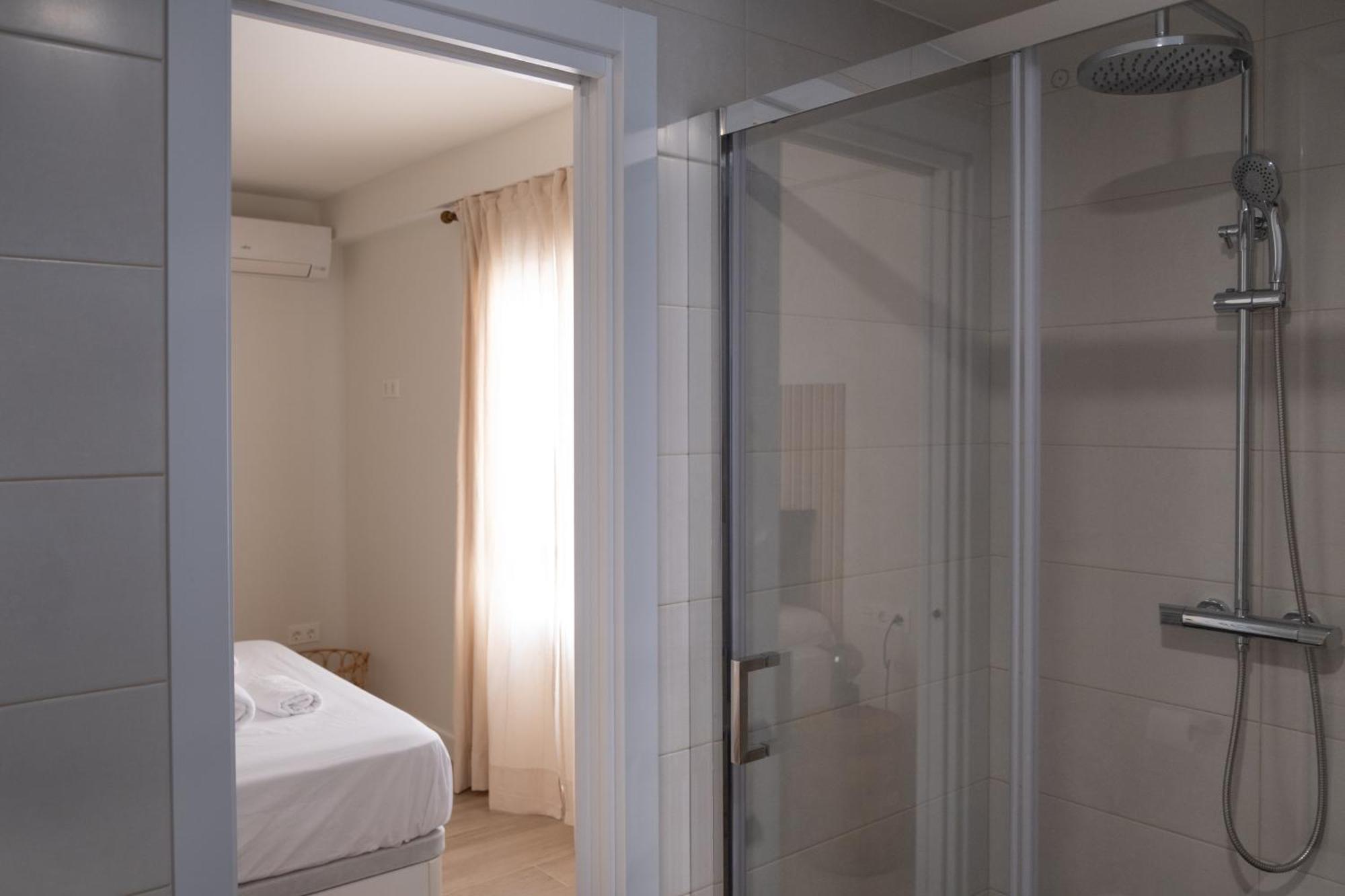 Victoria'S Home Modern And Cosy 2 Bedroom Apartment มาลากา ภายนอก รูปภาพ